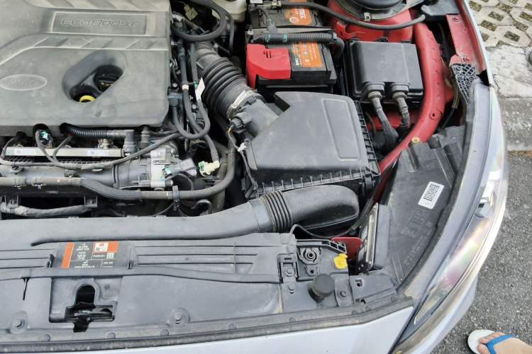 Used Ford Focus 2020 Hatchback EcoBoost 180 Automatic ST Line Engine Bay Left