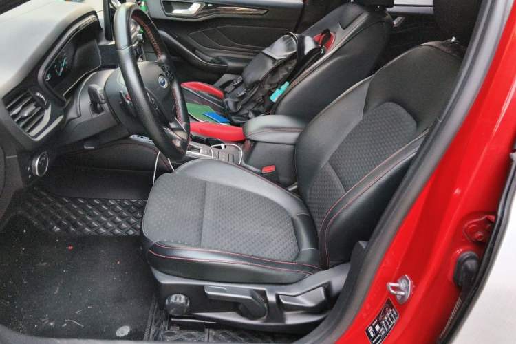 Used Ford Focus 2020 Hatchback EcoBoost 180 Automatic ST Line Left Front Seat