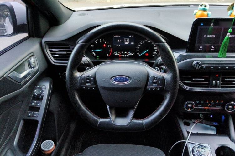 Used Ford Focus 2020 Hatchback EcoBoost 180 Automatic ST Line Steering Wheel