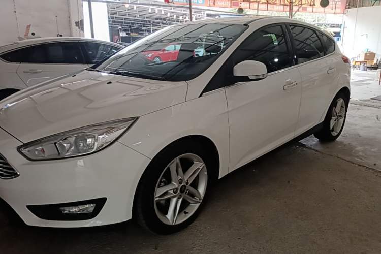 Used Ford Focus 2020 Hatchback Classic 1.5L Automatic Trendy Model Guazi used car, China used car export, Used car for sale, Used  cars, Cheapest cars for sale