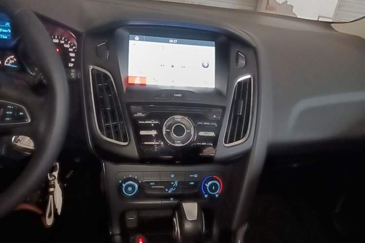 Used Ford Focus 2020 Hatchback Classic 1.5L Automatic Trendy Model Audio And AC Panel