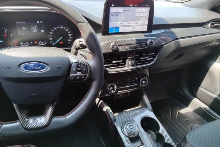 Used Ford Focus 2020 Sedan EcoBoost 180 Automatic ST Line Audio And AC Panel