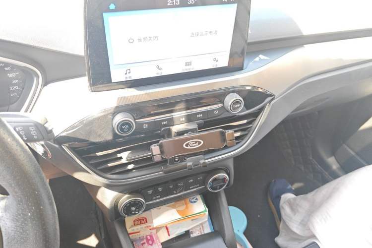 Used Ford Focus 2020 Hatchback EcoBoost 180 Automatic Trend Edition Audio And AC Panel