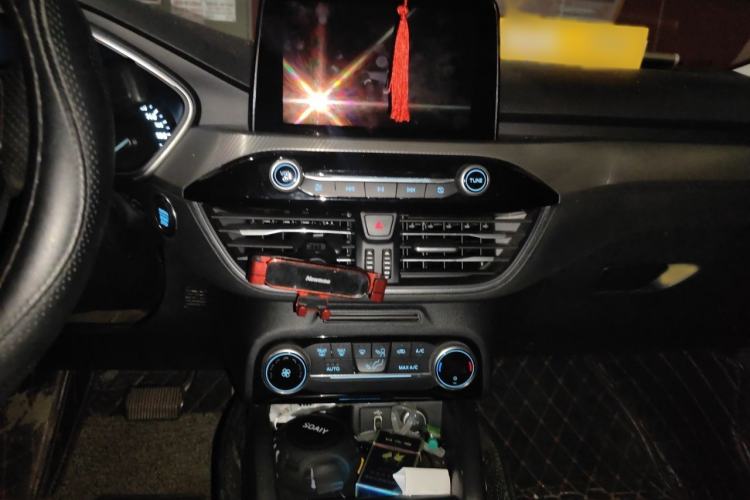 Used Ford Focus 2020 Sedan EcoBoost 180 Automatic Trend Edition Audio And AC Panel