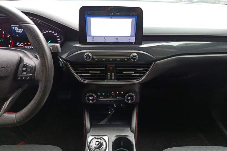 Used Ford Focus 2020 Sedan EcoBoost 180 Automatic ST Line Audio And AC Panel