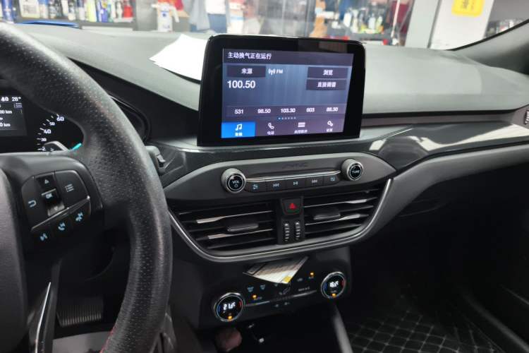 Used Ford Focus 2020 Sedan EcoBoost 180 Automatic Titanium Edition Audio And AC Panel