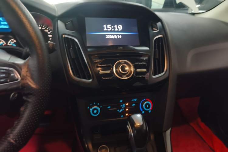 Used Ford Focus 2020 Hatchback Classic 1.5L Automatic Trendy Model Audio And AC Panel