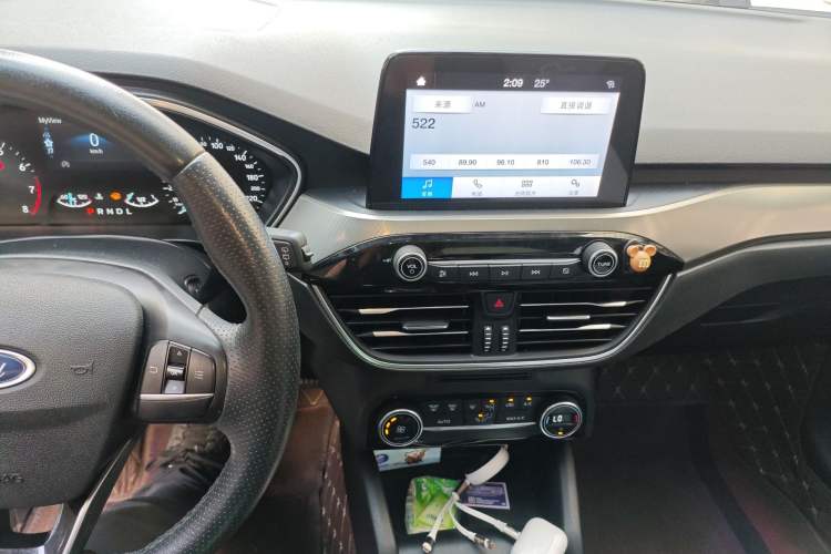 Used Ford Focus 2020 Hatchback EcoBoost 180 Automatic Trend Edition Audio And AC Panel