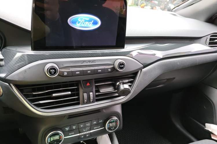 Used Ford Focus 2020 Hatchback EcoBoost 180 Automatic ST Line Audio And AC Panel