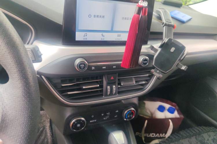 Used Ford Focus 2020 Hatchback 1.5L Automatic Sharp Edition Audio And AC Panel