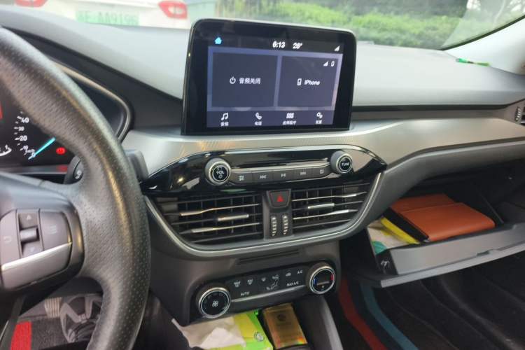 Used Ford Focus 2020 Sedan EcoBoost 180 Automatic Trend Edition Audio And AC Panel