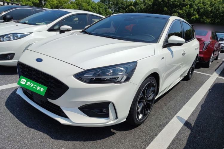 Used Ford Focus 2020 Sedan EcoBoost 180 Automatic ST Line Guazi used car, China used car export, Used car for sale, Used cars, Cheapest cars for sale