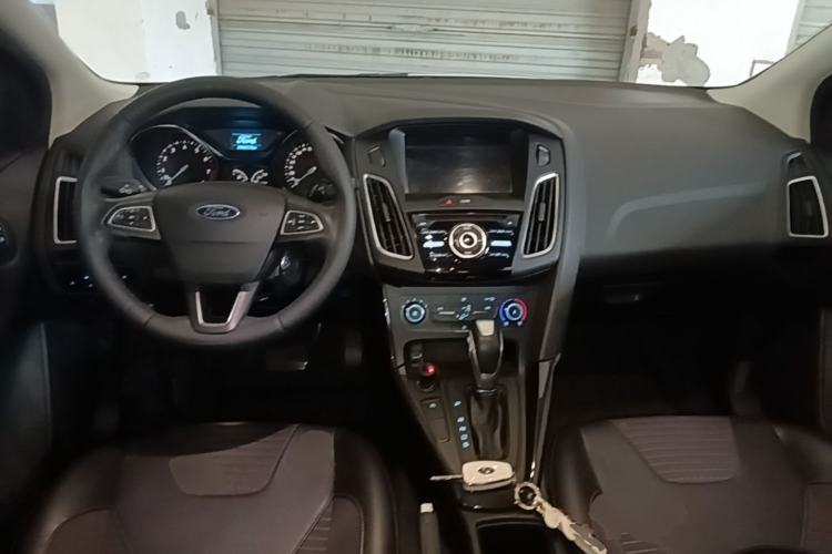 Used Ford Focus 2020 Hatchback Classic 1.5L Automatic Trendy Model Center Console