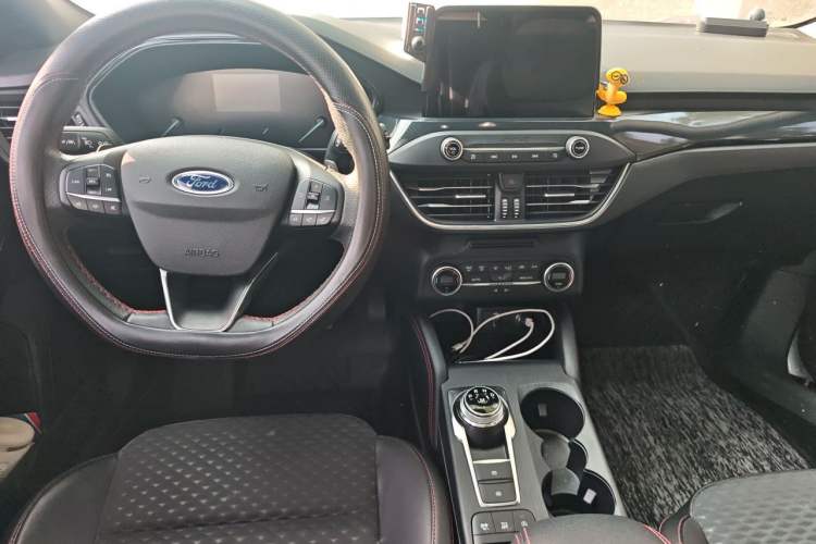 Used Ford Focus 2020 Hatchback EcoBoost 180 Automatic ST Line Center Console