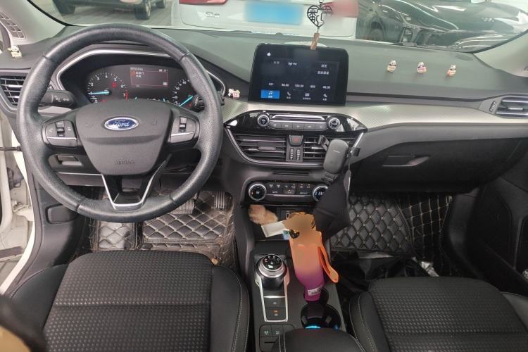 Used Ford Focus 2020 Hatchback EcoBoost 180 Automatic Trend Edition Center Console