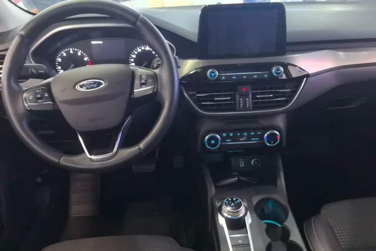 Used Ford Focus 2020 Sedan EcoBoost 180 Automatic Trend Edition Center Console