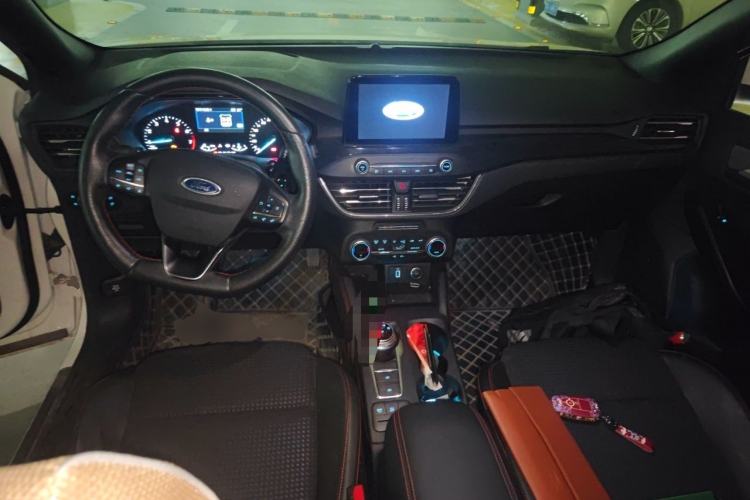 Used Ford Focus 2020 Hatchback EcoBoost 180 Automatic ST Line Center Console