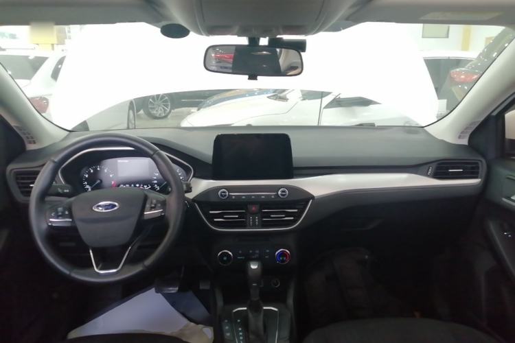 Used Ford Focus 2020 Hatchback 1.5L Automatic Sharp Edition Center Console