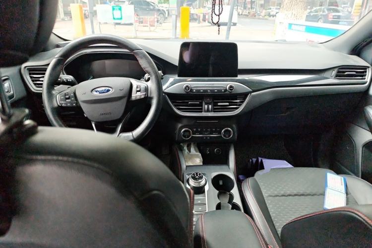Used Ford Focus 2020 Hatchback EcoBoost 180 Automatic ST Line Center Console