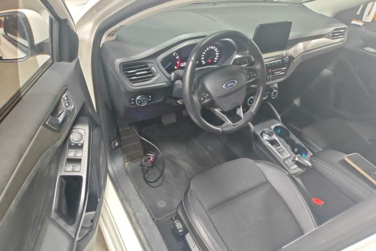 Used Ford Focus 2020 Sedan EcoBoost 180 Automatic Trend Edition Driver Seat