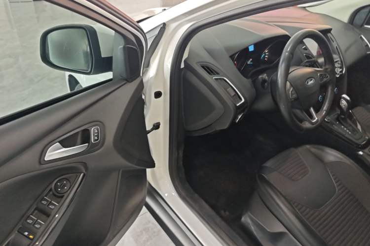 Used Ford Focus 2020 Hatchback Classic 1.5L Automatic Trendy Model Driver Seat
