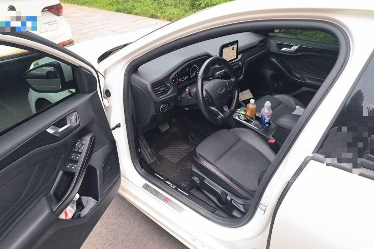 Used Ford Focus 2020 Sedan EcoBoost 180 Automatic ST Line Driver Seat