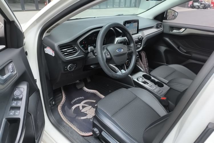 Used Ford Focus 2020 Hatchback EcoBoost 180 Automatic Trend Edition Driver Seat