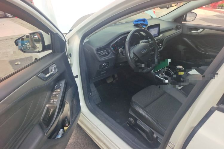 Used Ford Focus 2020 Sedan EcoBoost 180 Automatic Trend Edition Driver Seat