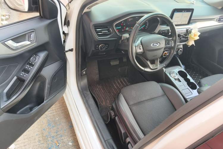 Used Ford Focus 2020 Sedan EcoBoost 180 Automatic Trend Edition Driver Seat