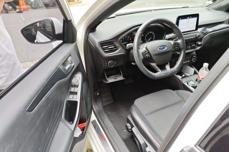 Used Ford Focus 2020 Hatchback EcoBoost 180 Automatic ST Line Driver Seat