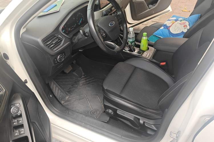 Used Ford Focus 2020 Sedan EcoBoost 180 Automatic Trend Edition Driver Seat