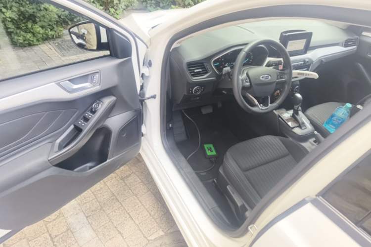Used Ford Focus 2020 Hatchback 1.5L Automatic Sharp Edition Driver Seat