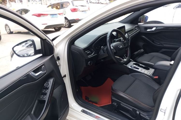 Used Ford Focus 2020 Sedan EcoBoost 180 Automatic ST Line Driver Seat
