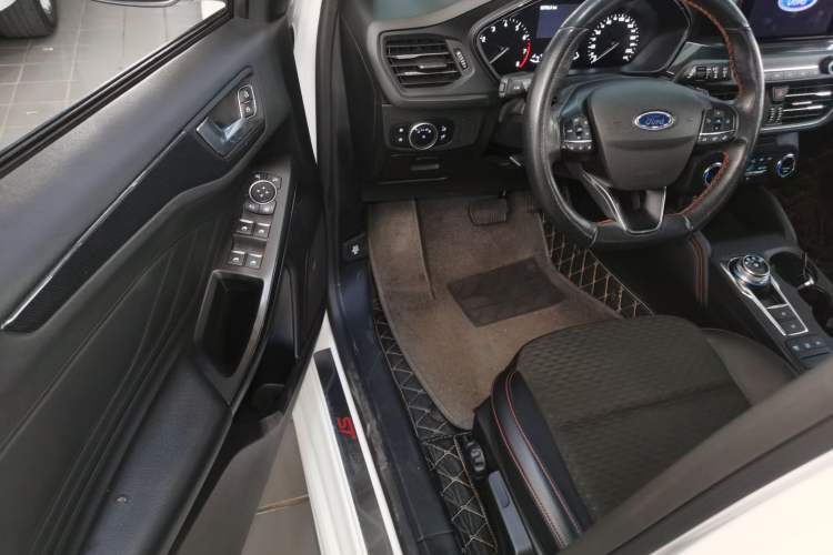 Used Ford Focus 2020 Hatchback EcoBoost 180 Automatic ST Line Driver Seat