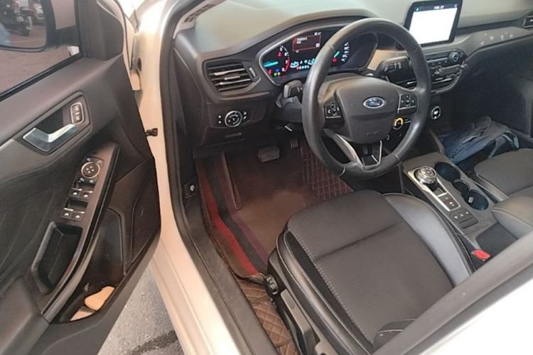Used Ford Focus 2020 Sedan EcoBoost 180 Automatic Trend Edition Driver Seat