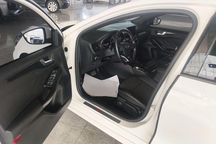 Used Ford Focus 2020 Hatchback EcoBoost 180 Automatic ST Line Driver Seat