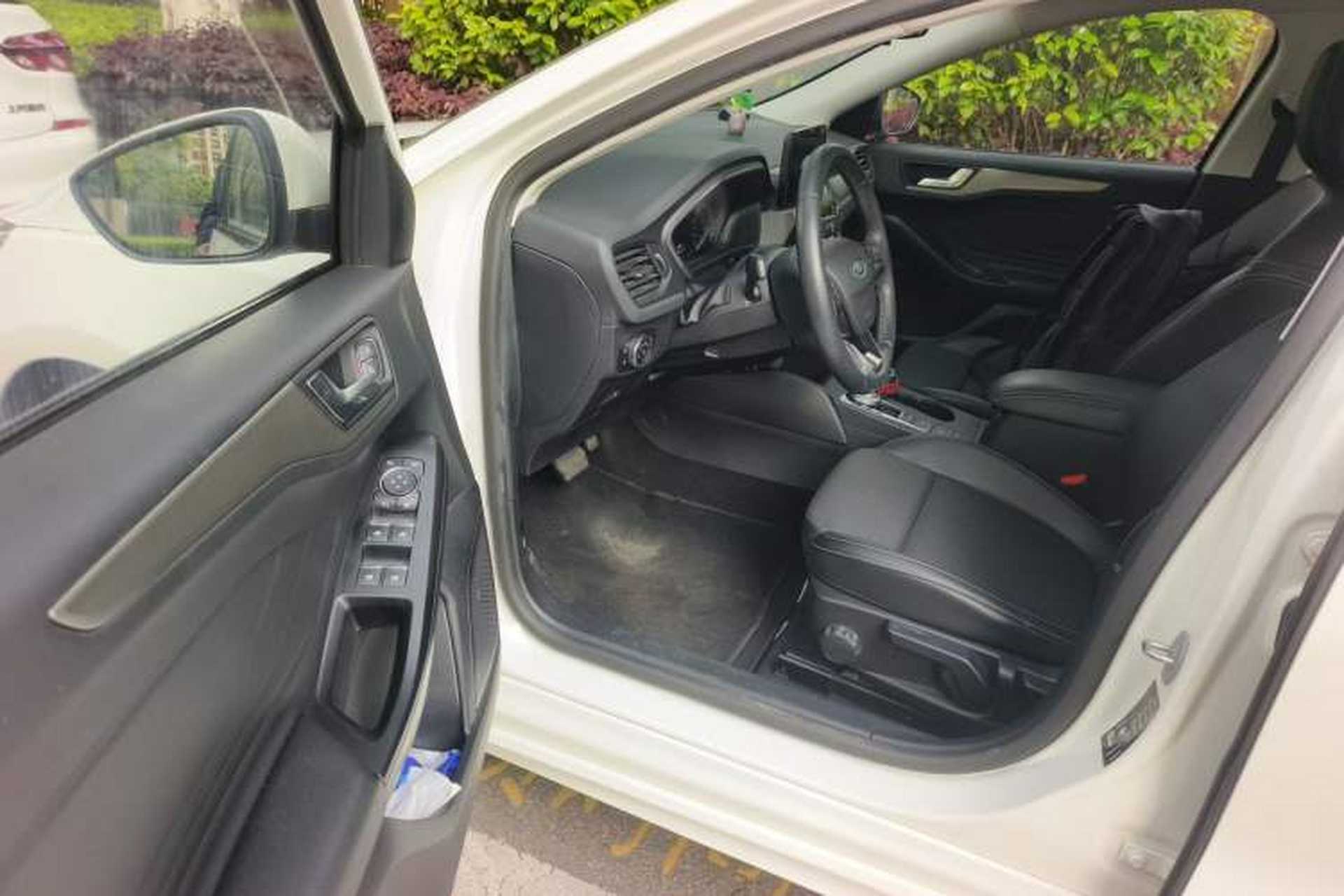 Used Ford Focus 2020 Sedan EcoBoost 180 Automatic Trend Edition Driver Seat