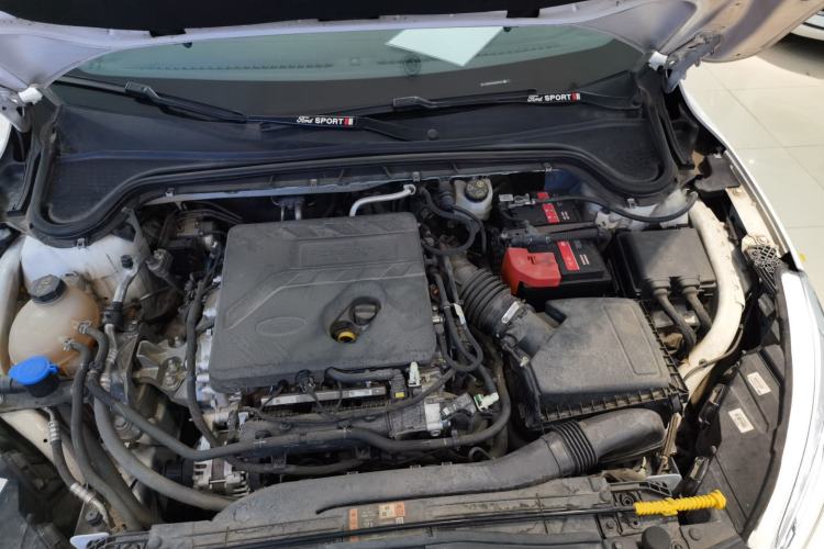 Used Ford Focus 2020 Hatchback EcoBoost 180 Automatic Trend Edition Engine Bay