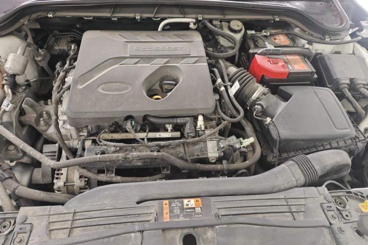 Used Ford Focus 2020 Hatchback EcoBoost 180 Automatic Trend Edition Engine Bay