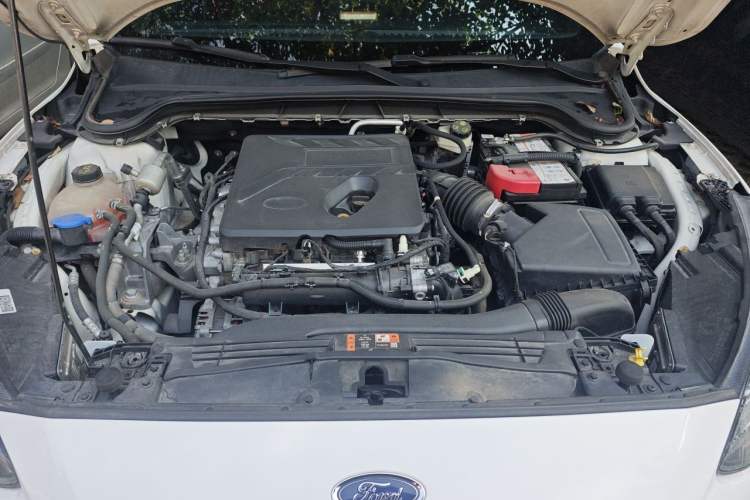 Used Ford Focus 2020 Hatchback EcoBoost 180 Automatic ST Line Engine Bay