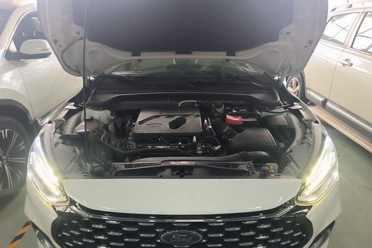 Used Ford Focus 2020 Sedan EcoBoost 180 Automatic Trend Edition Engine Bay