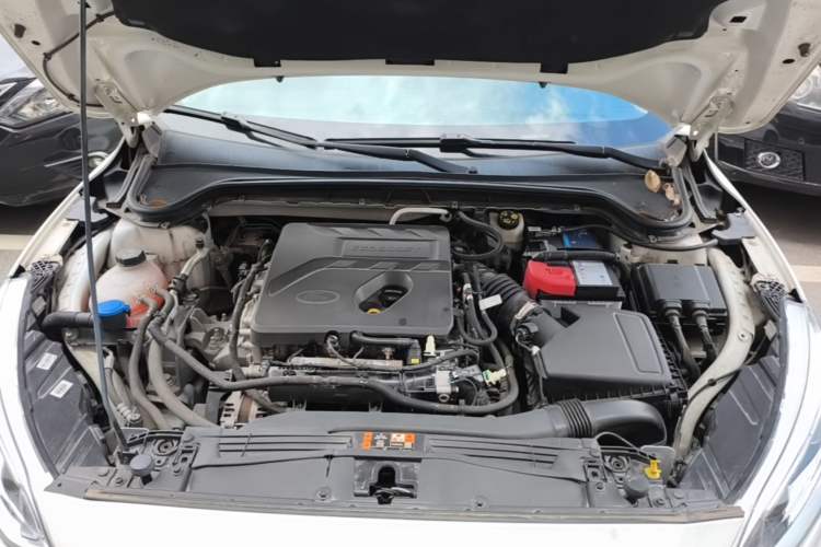 Used Ford Focus 2020 Hatchback EcoBoost 180 Automatic Trend Edition Engine Bay