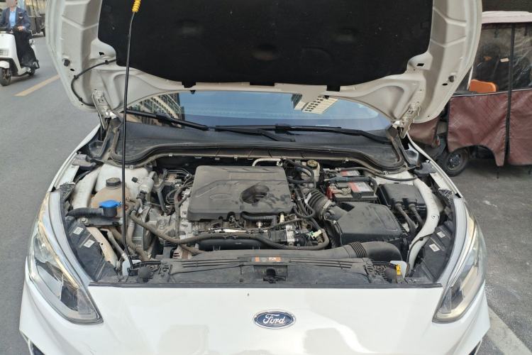 Used Ford Focus 2020 Hatchback EcoBoost 180 Automatic Trend Edition Engine Bay