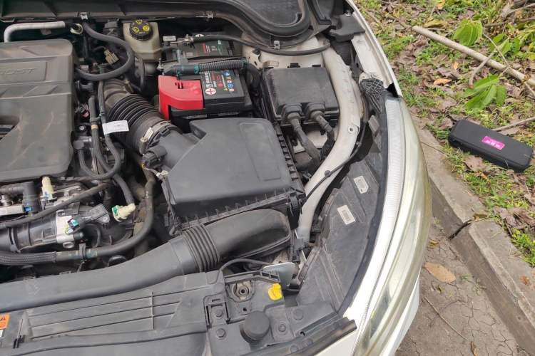 Used Ford Focus 2020 Sedan EcoBoost 180 Automatic Trend Edition Engine Bay Left
