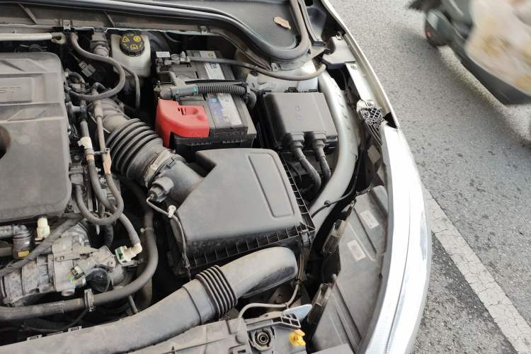 Used Ford Focus 2020 Sedan EcoBoost 180 Automatic Trend Edition Engine Bay Left