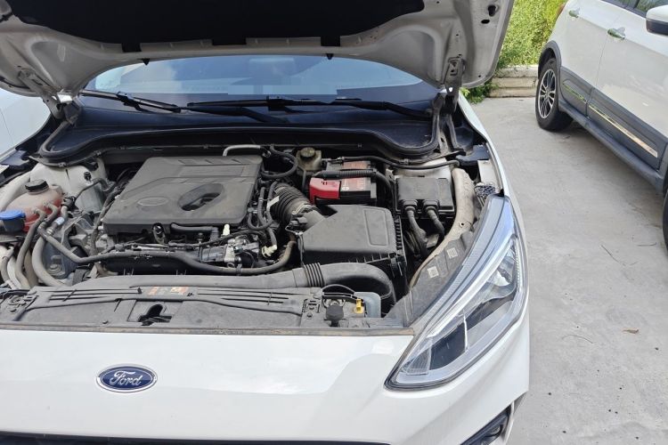 Used Ford Focus 2020 Hatchback EcoBoost 180 Automatic Trend Edition Engine Bay Left