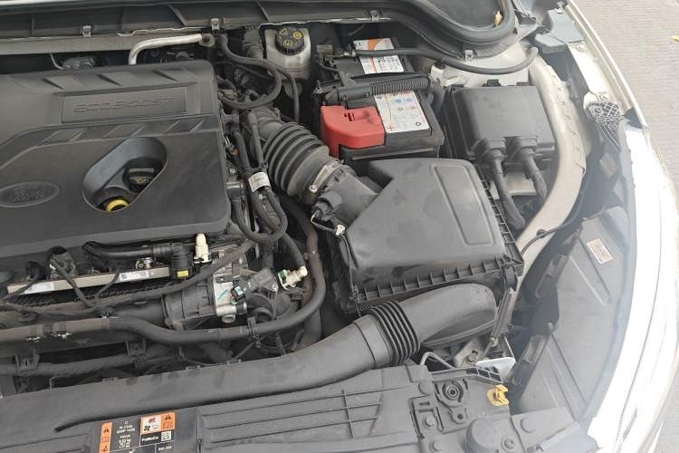 Used Ford Focus 2020 Sedan EcoBoost 180 Automatic Trend Edition Engine Bay Left