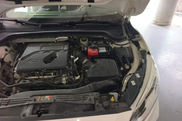 Used Ford Focus 2020 Hatchback EcoBoost 180 Automatic Trend Edition Engine Bay Left