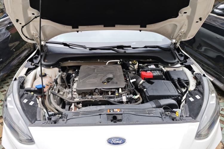 Used Ford Focus 2020 Hatchback EcoBoost 180 Automatic ST Line Engine Bay