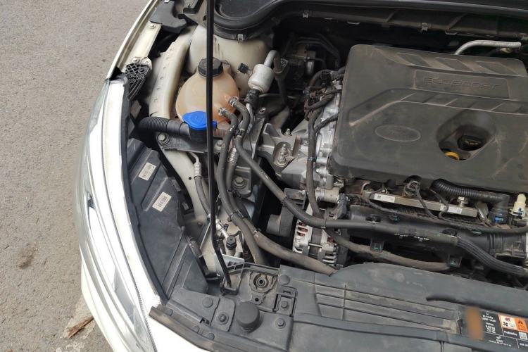 Used Ford Focus 2020 Sedan EcoBoost 180 Automatic Trend Edition Engine Bay Right